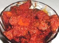 നാലുതരം അച്ചാര്‍ ഉണ്ടാക്കാം