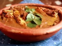 ഞണ്ട് വറുത്തരച്ചു കറി വയ്ക്കുന്നത് എങ്ങിനെയാണെന്ന് നോക്കാം