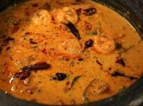 ചെമ്മീനും മാങ്ങയും കറി വയ്ക്കുന്നത് എങ്ങിനെയാണെന്ന് നോക്കാം