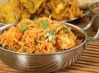 പനീര്‍ ബിരിയാണി എങ്ങിനെ ഉണ്ടാക്കാമെന്ന് നോക്കാം