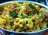 മിനിട്ടുകള്‍ കൊണ്ട് സ്വാദിഷ്ടമായ ഉരുളക്കിഴങ്ങ് മസാല ഉണ്ടാക്കാം
