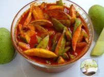 വെറും രണ്ടു മിനിട്ടുകൊണ്ട് ഒരു സ്പെഷ്യല് മാങ്ങാ അച്ചാര് ഉണ്ടാക്കുന്ന വിധം