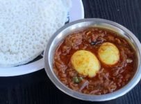 നാടൻ ഹോട്ടൽ മുട്ട കറി എങ്ങനെ ഉണ്ടാക്കാമെന്നു കാണാം