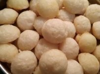 മലബാർ പലഹാരം കാരായപ്പം ഉണ്ടാക്കാം.