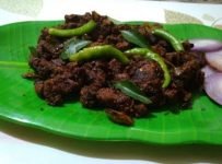 തട്ടുകട സ്റ്റൈല് ബീഫ് റോസ്റ്റ് ഉണ്ടാക്കുന്നത് എങ്ങനെയെന്നു നോക്കാം.