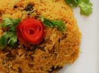 സ്വാദിഷ്ഠമായ ഇറച്ചി ചോറ് തയാറാക്കാം.
