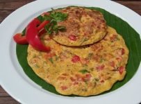 രുചികരമായ ഓട്സ് ഓംലറ്റ് ഉണ്ടാക്കിയാലോ