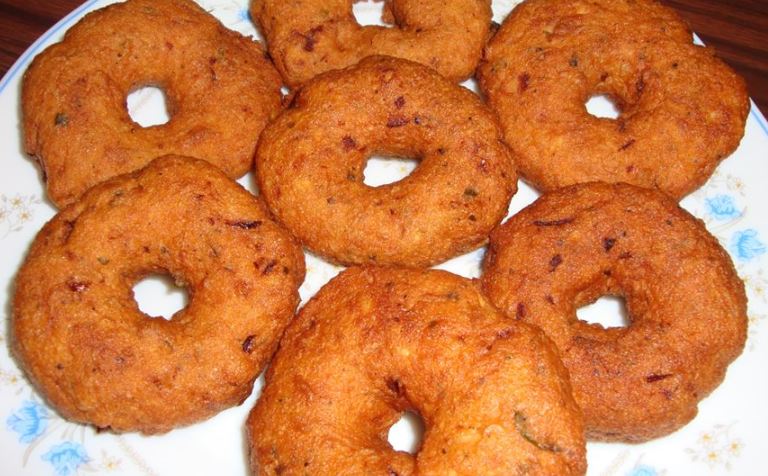 ഉഴുന്നുവട