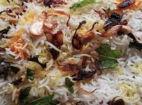ചിക്കന്‍ ദം ബിരിയാണി ഓവനില്‍ ഉണ്ടാക്കാം