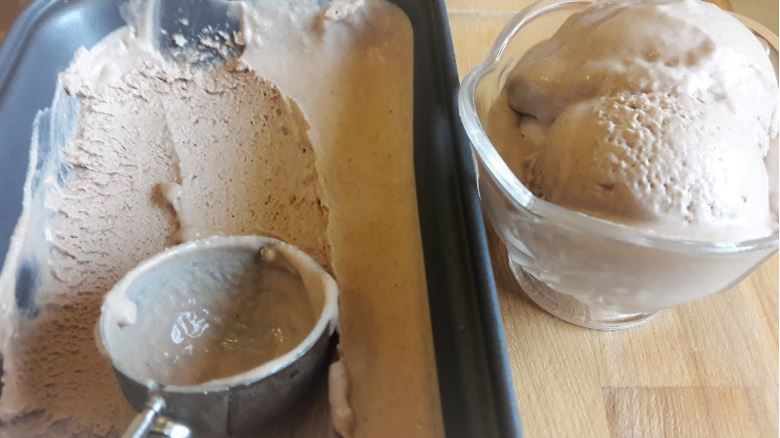 ചോക്കളേറ്റ് ഐസ്ക്രീം