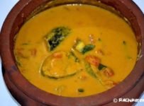 തേങ്ങ അരച്ച നെയ്മീൻ/അയക്കൂറ കറി
