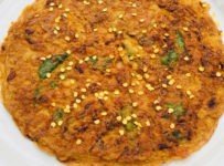 ഒരു സ്പെഷ്യൽ ടേസ്റ്റി ഓംലറ്റ് തയ്യാറാക്കാം.