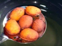 പഴം കൊണ്ട് ഒരടിപൊളി പൂരി