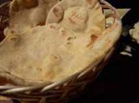 കുബൂസ് ഇനി വീട്ടിൽ ഉണ്ടാക്കാം