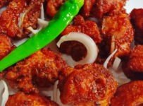 നമുക്കും ഉണ്ടാക്കാം തട്ടുകട രുചിയില്‍ ചിക്കന്‍ ഫ്രൈ