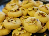 വെറും 3 സാധങ്ങൾ കൊണ്ട് ആർക്കും ഉണ്ടാക്കാം ഈ സ്വീറ്റ്.