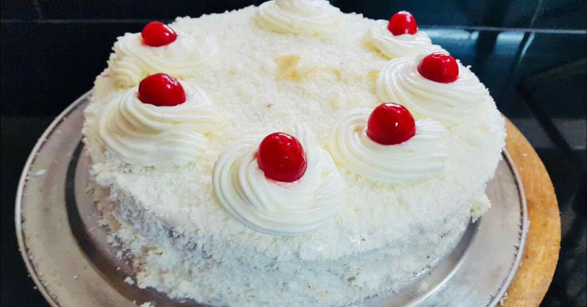 വൈറ്റ് ഫോറെസ്റ്റ് കേക്ക്