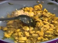 കറികളിലെ ചിക്കൻ ബാക്കി വന്നോ എങ്കിൽ ഇതൊന്നു ട്രൈ ചെയ്തു നോക്കു
