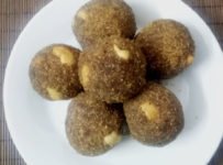 ഇൻസ്റ്റന്റ് അരിയുണ്ട ഉണ്ടാക്കാം.