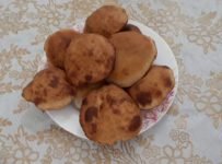 പഴം കൊണ്ടുള്ള പൂരി – മാഗ്ലൂർ ബൻസ്