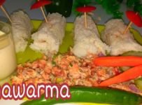 പെട്ടെന്ന് ഹോട്ടലിൽ ഒന്നും പോകണ്ട വീട്ടിൽ വെച്ച് തന്നെ ഉണ്ടാക്കാൻ പറ്റുന്ന കിടിലൻ ഷവർമ റെസിപ്പി