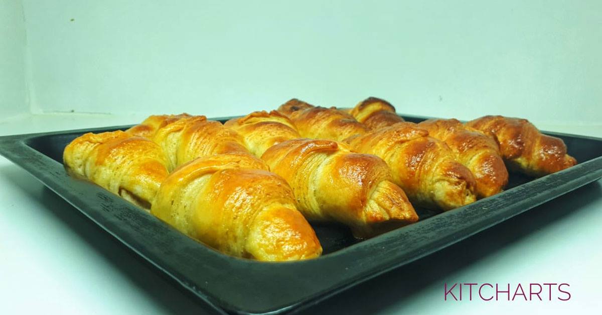 ചോക്ലേറ്റ് & ചീസ്സ് ക്രോയ്‌സന്റ്