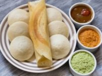 ഇഡ്ഡലിയും ദോശയും തയാറാക്കുമ്പോൾ ഈ പൊടിക്കൈകൾ കൂടി ചേർത്താൽ പുതുമയോടെ ചുട്ടെടുക്കാം