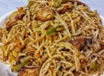സോസുകൾ ഇല്ലാതെ ഒരുഗ്രൻ “ചിക്കൻ നൂഡിൽസ്