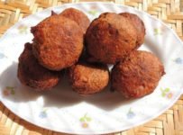 നമ്മുടെ സ്വന്തം ചായക്കട ഉണ്ടംപൊരി