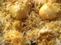 നെയ്യ് ചേറ്ക്കാതെ അടാറു രുചിയുള്ള മുട്ട ബിരിയാണി തയ്യാറാക്കാം