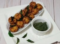 ചോറ് ബാക്കി വന്നാൽ ഇനി വിഷമിക്കണ്ട. കുട്ടികൾക്കൊക്കെ വളരെ ഇഷ്ടമാകുന്ന റൈസ് ബോൾ ഉണ്ടാക്കാം
