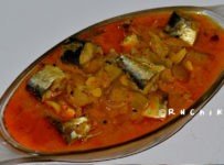 മാങ്ങ ചേർത്ത് തേങ്ങ അരച്ച മത്തി കറി