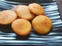 റവയും അരിപ്പൊടിയുംകൊണ്ടൊരു നാലുമണി പലഹാരം