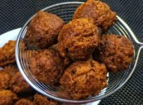 ക്രിസ്പി 'ബോണ്ട '