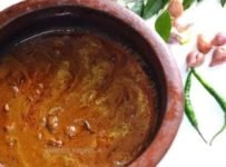 നാടൻ ഉള്ളി തീയൽ