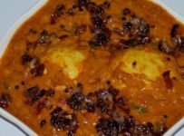 അപ്പവും ചപ്പാത്തിയും പൊറോട്ടയുമൊക്കെ കഴിക്കാൻ ഒരു സ്പെഷ്യൽ മുട്ട കറി