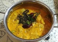 ചുരക്ക മോര്‌ കറി ഉണ്ടാക്കി നോക്കൂ
