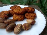 ഈ ചക്ക സീസൺ എത്തിയല്ലോ  ഇനി ചക്കക്കുരു ആണ് താരം പ്രോട്ടീനിൻറെ കലവറയായ ചക്കക്കുരു കൊണ്ട് ഒരു ക്രിസ്പി ടേസ്റ്റി വട തയ്യാറാക്കിയാലോ ചക്കക്കുരു കൊണ്ട് പെട്ടെന്ന് ഉണ്ടാക്കാൻ പറ്റുന്ന ഒരു നാലുമണി പലഹാരം ആണ് ഇത്  മുതിർന്നവർക്കുംകുട്ടികൾക്കും ഇഷ്ടമാവും ഈ മൊരിഞ്ഞ വട
