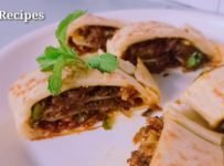 ഇന്നൊരു മടക്ക്പത്തിരി ഉണ്ടാക്കിയാലോ 😋😋ഇഫ്താർ സ്പെഷ്യൽ മടക്ക്പത്തിരി