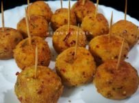 നോമ്പുതുറക്കാൻ ഇതാ ഒരു രുചികരമായ പൊട്ടറ്റോ ബോൾസ്