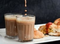 ഒരിക്കലെങ്കിലും ഇതുപോലെ ചായ ഉണ്ടാക്കി നോക്കൂ. വീട് മുഴുവൻ ചായയുടെ മണം വരും
