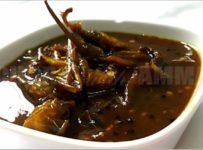 സദ്യയില്‍ വിളമ്പാന്‍ പറ്റിയ ഒരു പുതിയ അച്ചാര്‍ – പച്ചമുളക് അച്ചാര്‍