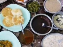 ഓണം സദ്യക്കുള്ള സാമ്പാറും അവിയല്‍, പച്ചടി എന്നിവ പെട്ടെന്ന് ഉണ്ടാക്കുന്ന വിധം.