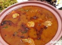 തേങ്ങ തരി പോലും ചേർക്കാതെ ചെമ്മീൻ കറി ഇത്‌ പോലെ ഒന്ന് ഉണ്ടാക്കി നോക്കൂ..