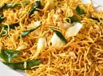വെറും 5 min മതി 3 ingredients ചേർത്തു വീട്ടിൽ തന്നെ മിക്ചർ ഉണ്ടാക്കാം