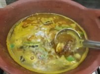ഒരു നാടൻ രസം. ഇതുമാത്രം മതി ഊണു കഴിക്കാൻ. രുചിയും മണവും ഉണ്ടാക്കി തന്നെ അറിയണം.