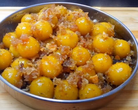 Plate of Kozhukatta, a traditional Malayalam sweet snack Plate of Kozhukatta, a traditional Malayalam sweet snack Plate of Kozhukatta, a traditional Malayalam sweet snack